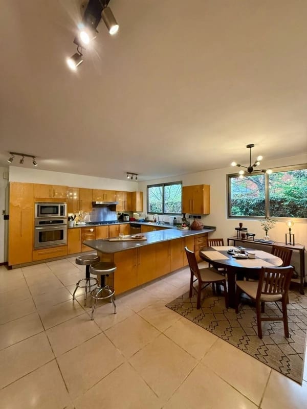 Casa en venta | 3 hab | Jardín con pérgola | Km 16.5 CAES — Casa en Venta en Santa Catarina Pinula, Guatemala, Ciudad — foto 9 de 15