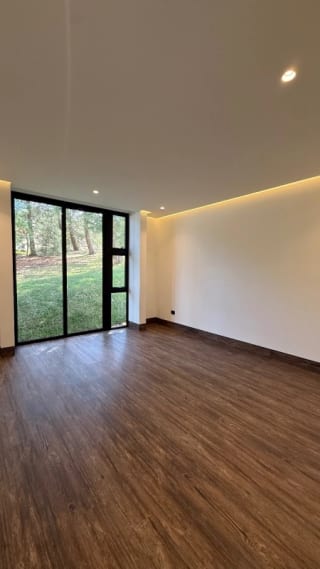 Casa en Venta en Hacienda Nueva — Casa en Venta en Hacienda Nueva, San José Pinula, Guatemala, Ciudad — miniatura 5 de 13