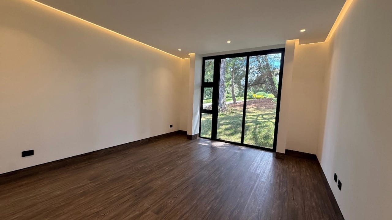 Casa en Venta en Hacienda Nueva — Casa en Venta en Hacienda Nueva, San José Pinula, Guatemala, Ciudad — foto 3 de 13