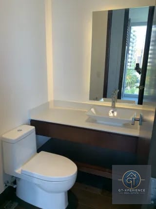 Lindo y amplio apartamento en edificio Echo, zona 14 — Apartamento en Alquiler en Echo, Zona 14, Guatemala, Ciudad — miniatura 12 de 14