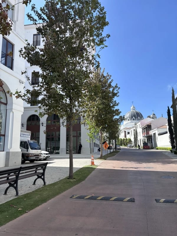 Casa nueva en construcción dentro de Cayala — Casa en Venta en Zona 16, Guatemala, Ciudad — foto 1 de 2
