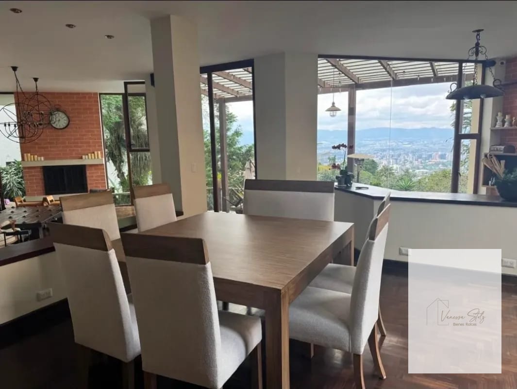 Hermosa casa en venta Montebello 2, Km 10.5 CAES — Casa en Venta en Santa Catarina Pinula, Guatemala, Ciudad — foto 6 de 16