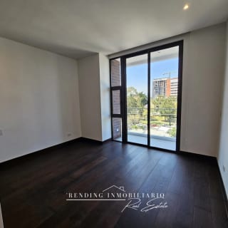 Apartamento en renta zona 14 edificio Echo de 3 habitaciones + 3 parqueos — Apartamento en Alquiler en Echo, Zona 14, Guatemala, Ciudad — miniatura 9 de 14