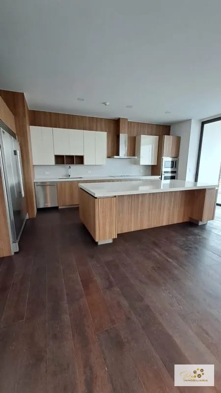 APARTAMENTO DE LUJO EN VENTA 📍 Edificio Echo – Zona 14 — Apartamento en Venta en Echo, Zona 14, Guatemala, Ciudad — foto 9 de 15