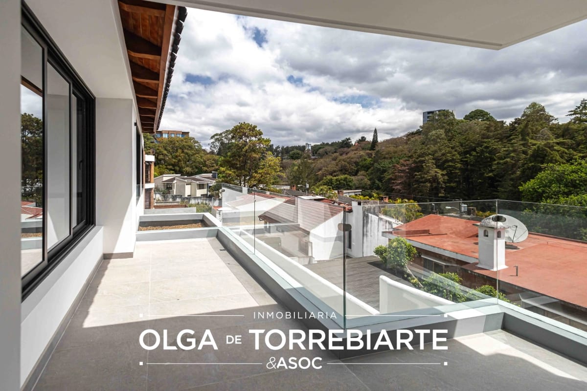 Casa en venta Oakland, zona 10 — Casa en Venta en Zona 10, Guatemala, Ciudad — foto 1 de 13