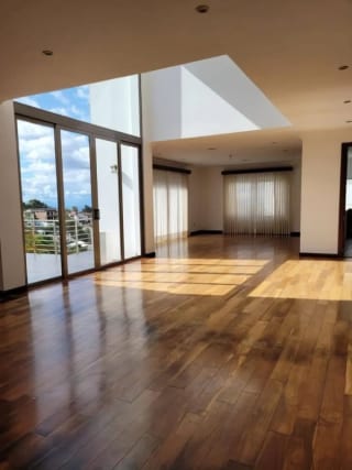 Amplia casa en Las Cumbres zona 16 — Casa en Venta en Las Cumbres, Zona 16, Guatemala, Ciudad — miniatura 16 de 17