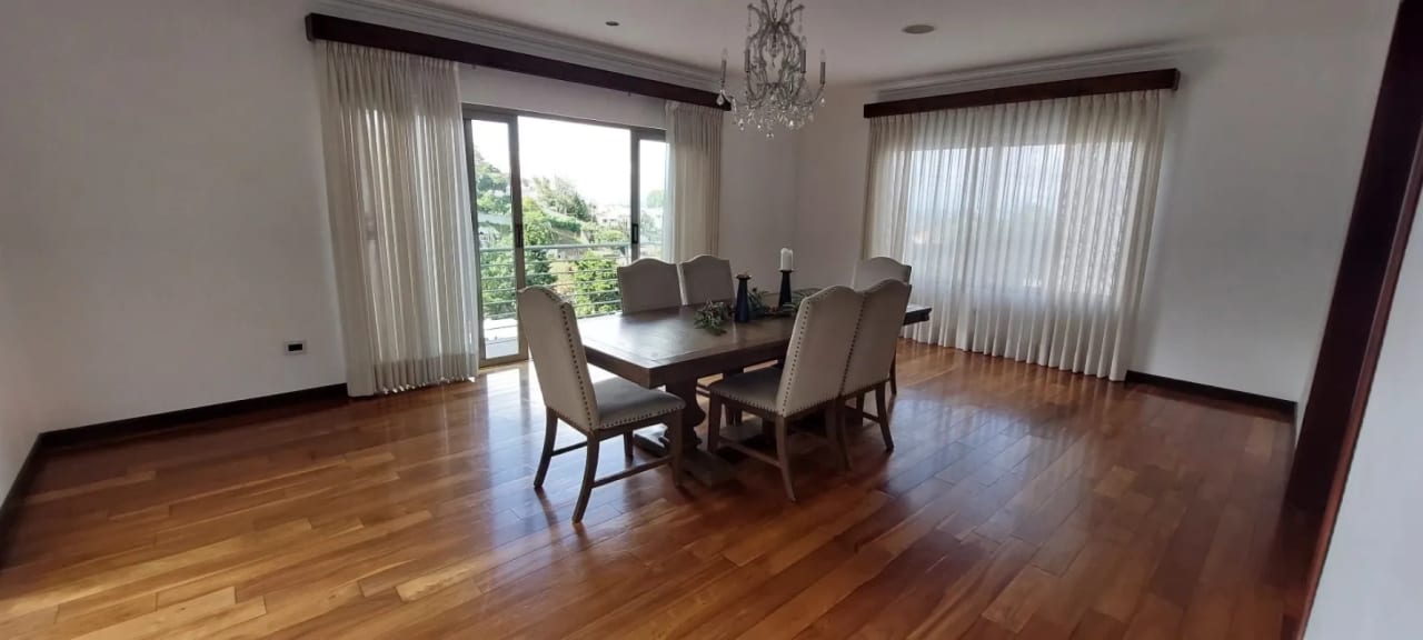 Amplia casa en Las Cumbres zona 16 — Casa en Venta en Las Cumbres, Zona 16, Guatemala, Ciudad — foto 14 de 17