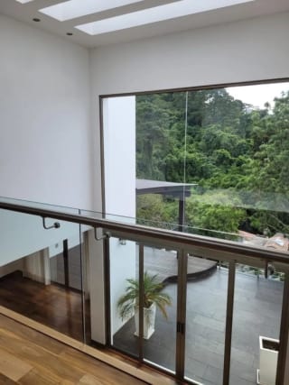 Amplia casa en Las Cumbres zona 16 — Casa en Venta en Las Cumbres, Zona 16, Guatemala, Ciudad — miniatura 11 de 17