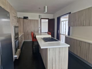 Amplia casa en Las Cumbres zona 16 — Casa en Venta en Las Cumbres, Zona 16, Guatemala, Ciudad — miniatura 9 de 17
