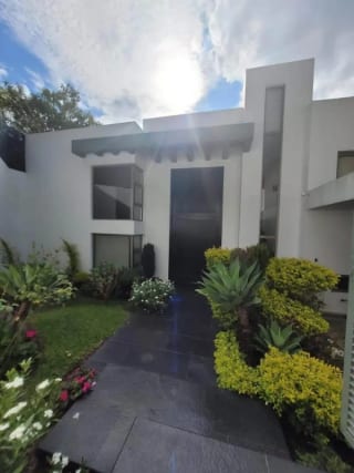 Amplia casa en Las Cumbres zona 16 — Casa en Venta en Las Cumbres, Zona 16, Guatemala, Ciudad — miniatura 2 de 17