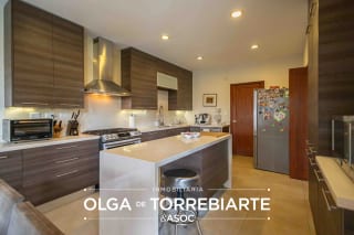 Casa en El Encanto de San Isidro, Zona 16 — Casa en Venta en Zona 16, Guatemala, Ciudad — miniatura 2 de 16