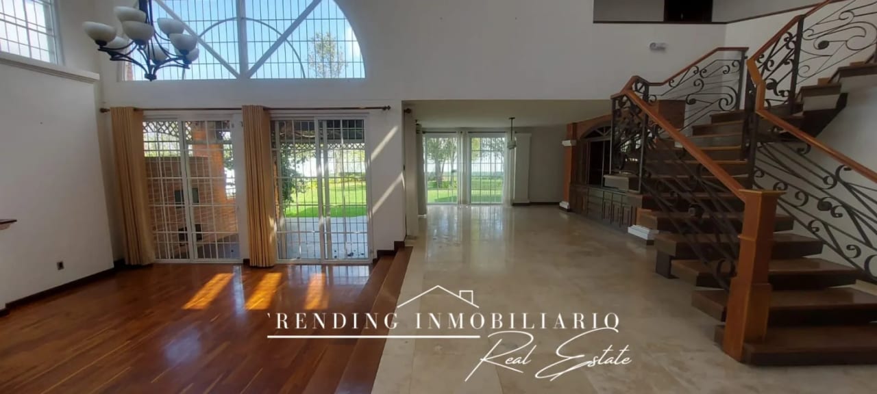 Casa en venta zona 16 La Montaña de 5 habitaciones + 6 parqueos — Casa en Venta en La Montaña, Zona 16, Guatemala, Ciudad — foto 13 de 16