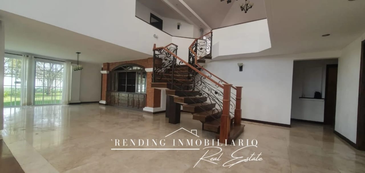 Casa en renta zona 16 La Montaña de 5 habitaciones + 6 parqueos — Casa en Alquiler en La Montaña, Zona 16, Guatemala, Ciudad — foto 10 de 17