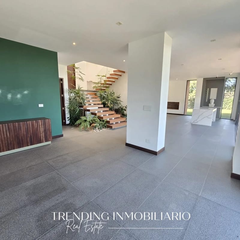 Casa en venta zona 16 Pulte Golf de 5 habitaciones + 4 parqueos — Casa en Venta en El Pulté, Zona 16, Guatemala, Ciudad — foto 12 de 17