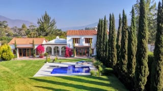 Lujosa Casa en Excelente Ubicacion en la Antigua Guatemala — Casa en Venta en Antigua, Sacatepéquez — miniatura 1 de 3