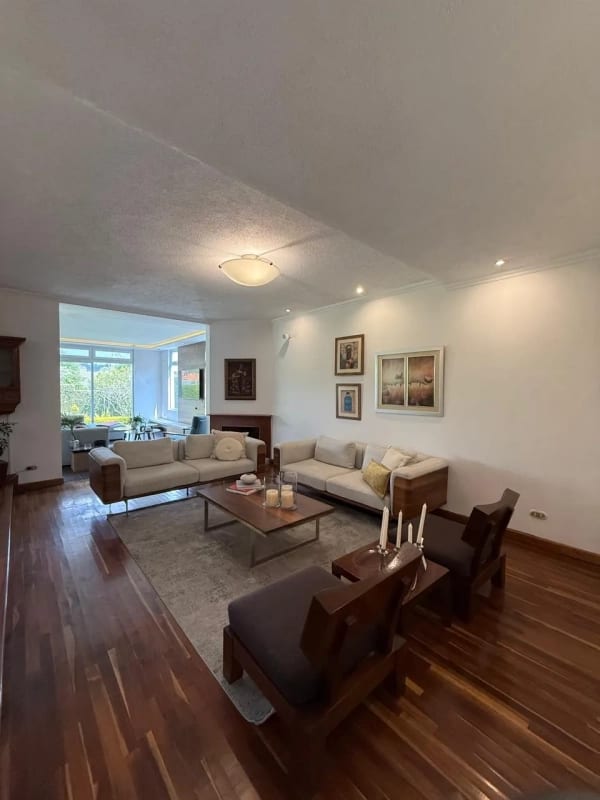 Casa en Venta Colinas de Castel entrada a Fraijanes — Casa en Venta en Colinas de Castel, Carretera a El Salvador, Guatemala, Ciudad — foto 8 de 12