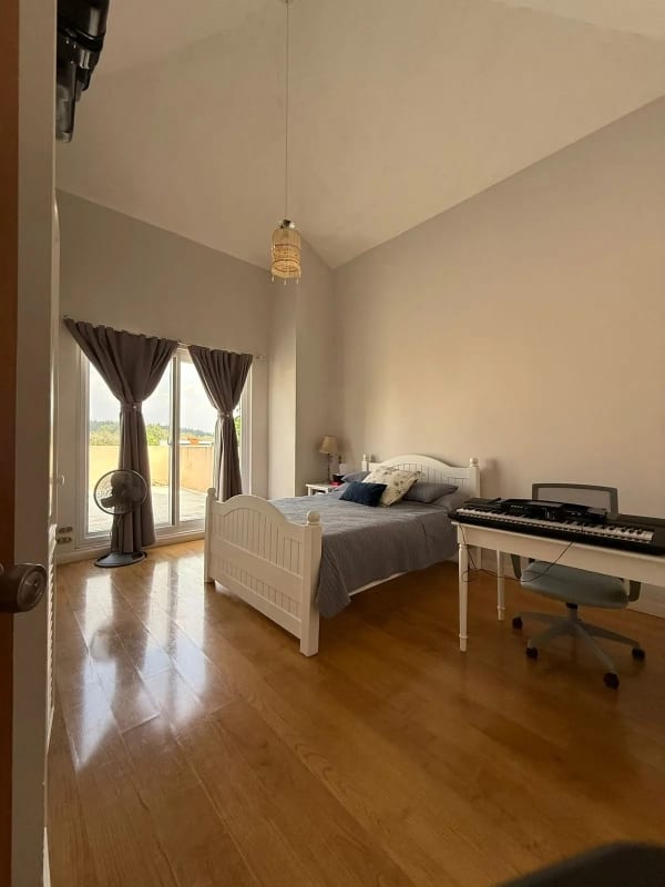 Casa en Venta Colinas de Castel entrada a Fraijanes — Casa en Venta en Colinas de Castel, Carretera a El Salvador, Guatemala, Ciudad — foto 2 de 12
