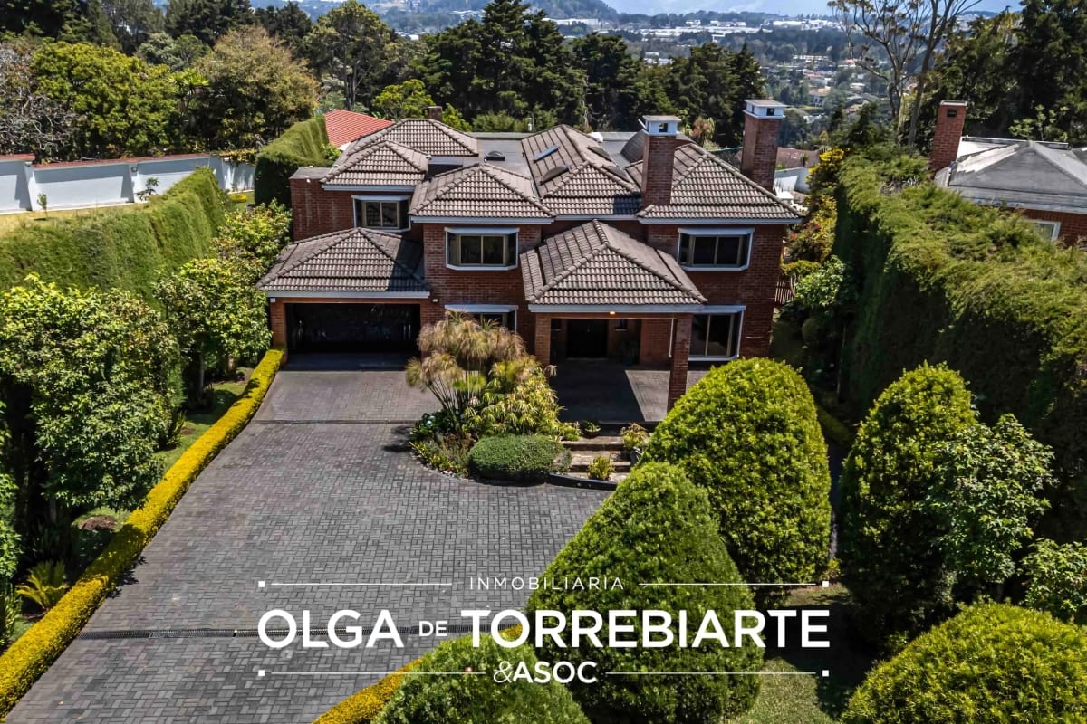 Casa en Condominio Las Alturas II — Casa en Venta en Las Alturas, Carretera a El Salvador, Guatemala, Ciudad — foto 1 de 14