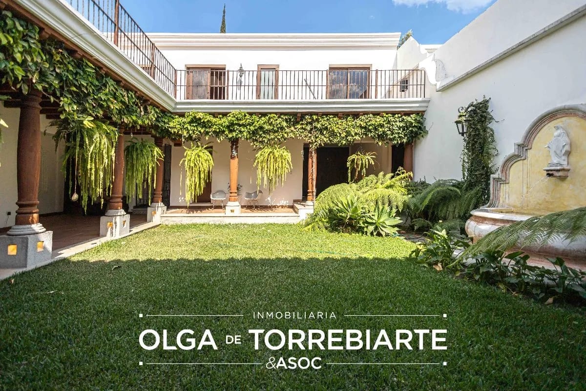 Casa en Condominio El Obispo, Antigua Guatemala — Casa en Venta en Antigua, Sacatepéquez — foto 2 de 17