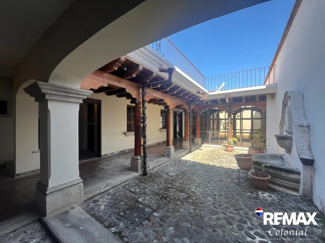 Casa en Condominio Cerca de Antigua Guatemala — Casa en Venta en Antigua, Sacatepéquez — foto 1 de 5