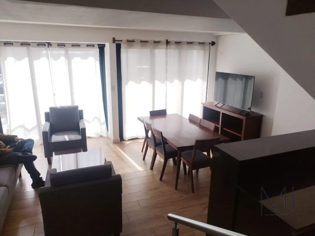 Apartamento Amueblado en Alquiler o Venta | Edificio QUO | Zona 4 | 2 niveles · 3 ha — Apartamento en Alquiler en QUO, Zona 4, Guatemala, Ciudad — foto 1 de 10