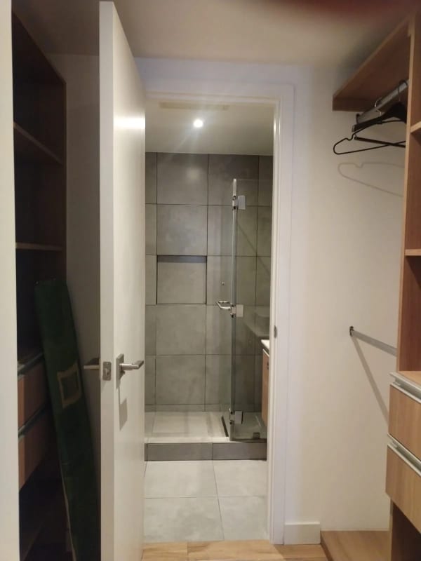 Apartamento Amueblado en Alquiler o Venta | Edificio QUO | Zona 4 | 2 niveles · 3 ha — Apartamento en Alquiler en QUO, Zona 4, Guatemala, Ciudad — foto 2 de 10