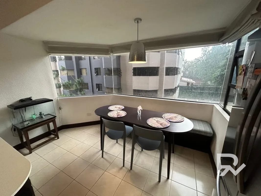 Alquiler o venta de hermoso apartamento remodelado en zona 14 — Apartamento en Venta en Zona 14, Guatemala, Ciudad — foto 12 de 12