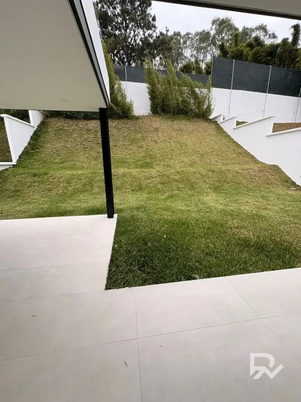 Venta de casa en Sauces del Pulte zona 16 — Casa en Venta en Zona 16, Guatemala, Ciudad — foto 1 de 13