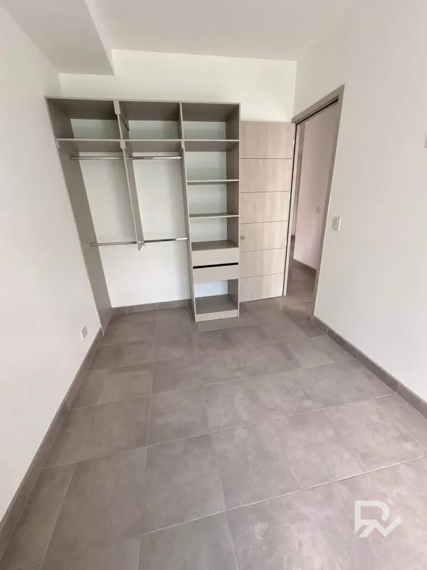 Alquilo lindo apartamento dentro de Colonia La Floresta zona 7, para estrenar — Apartamento en Alquiler en Zona 7, Guatemala, Ciudad — foto 7 de 14