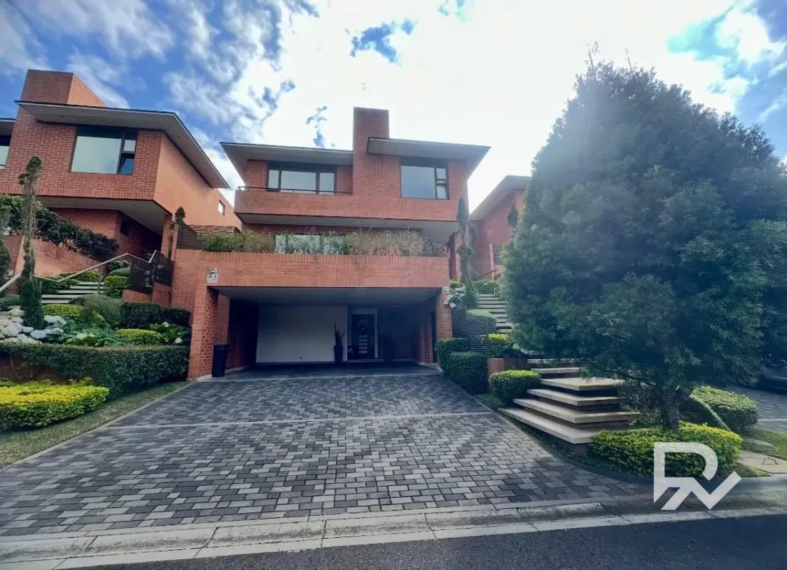 Venta de Casa en Residencias Concepción – Condominio Camelias — Casa en Venta en Carretera a El Salvador, Guatemala, Ciudad — foto 3 de 11