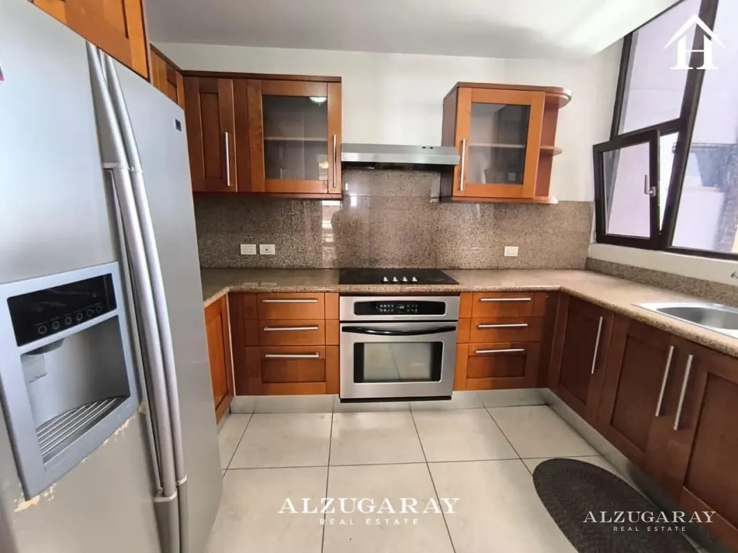 Apartamento en el Corazon de Zona 14 - 2 Hab. / Casa Rialto — Apartamento en Alquiler en Casa Rialto, Zona 14, Guatemala, Ciudad — foto 7 de 11