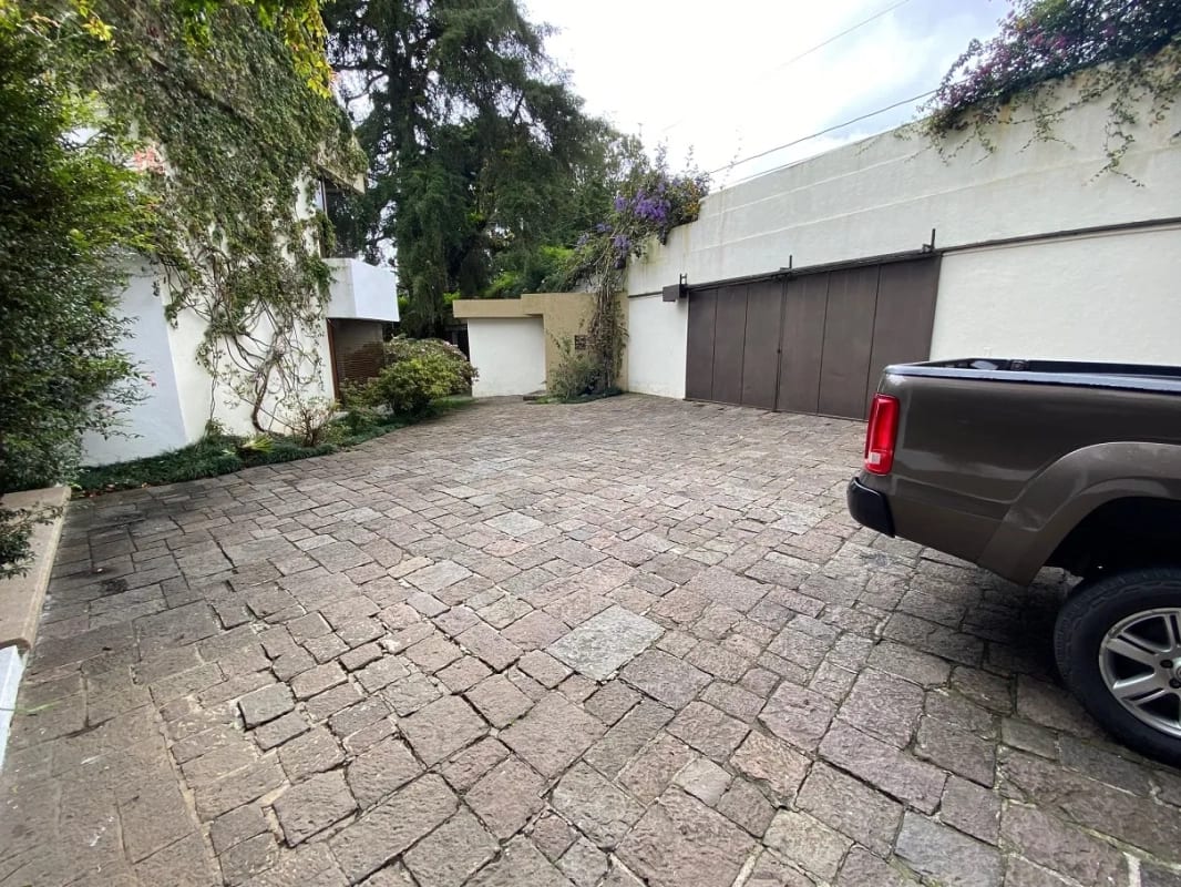 Linda Casa en Venta en KM.12.7 Carretera a el Salvador — Casa en Venta en Santa Catarina Pinula, Guatemala, Ciudad — foto 2 de 11