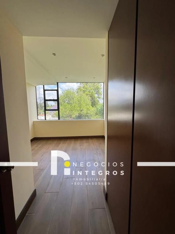 Vendo Apartamento Remodelado, Impuestos Incluidos, Milenia Oakland Z.10 — Apartamento en Venta en Milenia, Zona 10, Guatemala, Ciudad — foto 8 de 16
