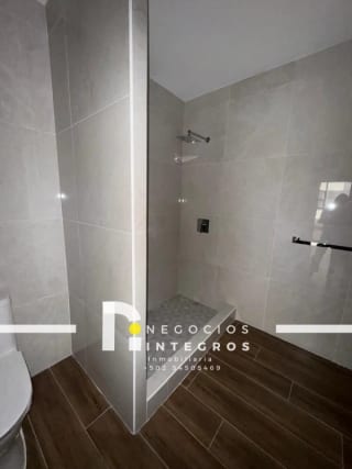 Vendo Apartamento Remodelado, Impuestos Incluidos, Milenia Oakland Z.10 — Apartamento en Venta en Milenia, Zona 10, Guatemala, Ciudad — miniatura 8 de 17