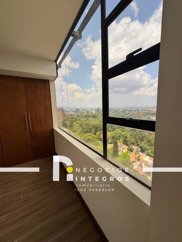 Vendo Apartamento Remodelado, Impuestos Incluidos, Milenia Oakland Z.10 — Apartamento en Venta en Milenia, Zona 10, Guatemala, Ciudad — foto 16 de 17
