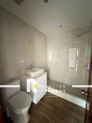 Vendo Apartamento Remodelado, Impuestos Incluidos, Milenia Oakland Z.10 — Apartamento en Venta en Milenia, Zona 10, Guatemala, Ciudad — miniatura 11 de 17