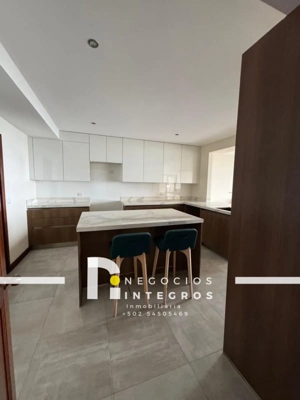 Vendo Apartamento Remodelado, Impuestos Incluidos, Milenia Oakland Z.10 — Apartamento en Venta en Milenia, Zona 10, Guatemala, Ciudad — foto 3 de 17
