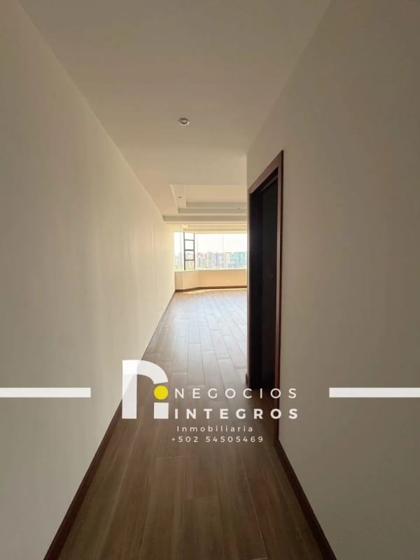 Vendo Apartamento Remodelado, Impuestos Incluidos, Milenia Oakland Z.10 — Apartamento en Venta en Milenia, Zona 10, Guatemala, Ciudad — foto 15 de 16