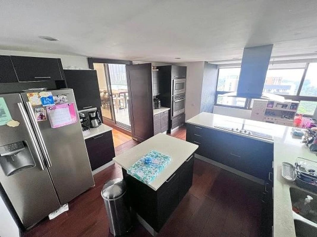 Zona 15 Vendo amplio, moderno y exclusivo Penthouse — Apartamento en Venta en Zona 15, Guatemala, Ciudad — foto 3 de 5