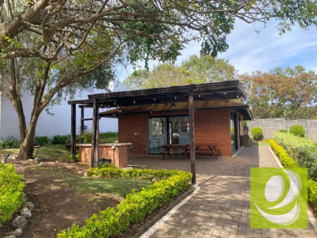 Residencia de Lujo en Venta La Fontana CAES Córsega — Casa en Venta en Santa Catarina Pinula, Guatemala, Ciudad — foto 9 de 12