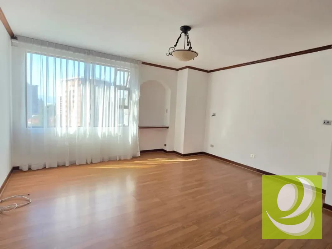 Apartamento en Venta en Castellar zona 10 cdad — Apartamento en Venta en Zona 10, Guatemala, Ciudad — foto 4 de 13