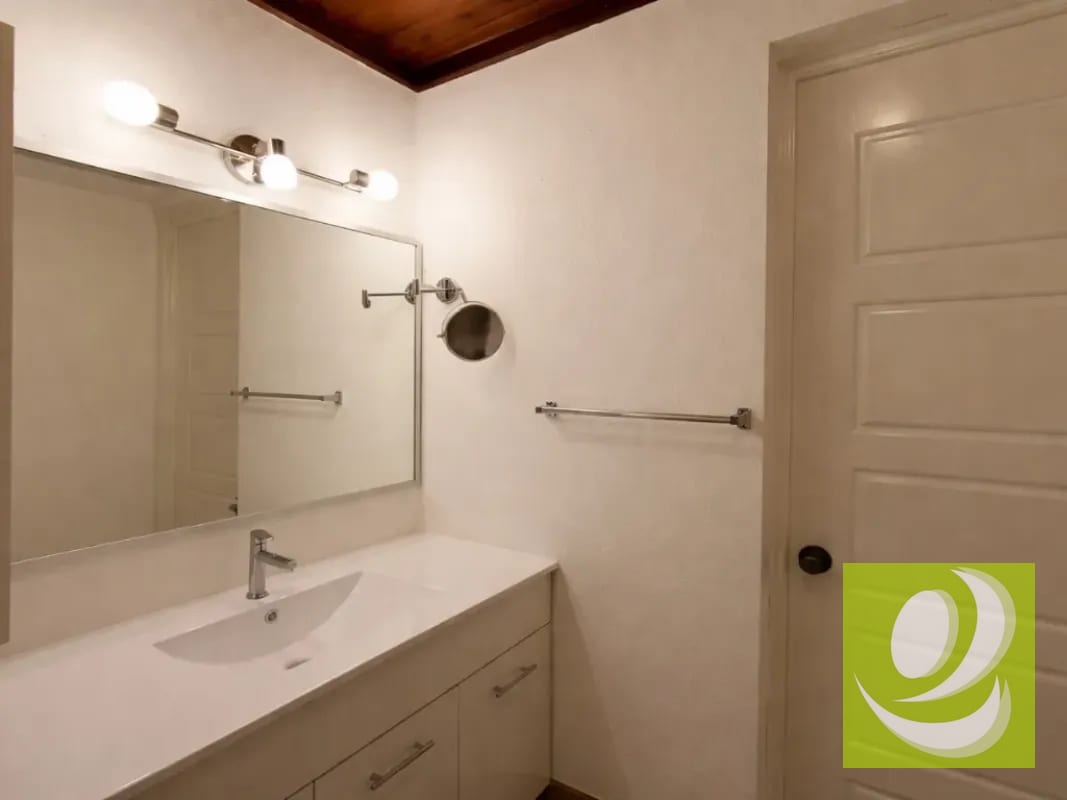 Casa en Venta en Acatán zona 16 cdad — Casa en Venta en Acatan, Altos de Narbona, Zona 16, Guatemala, Ciudad — foto 6 de 10