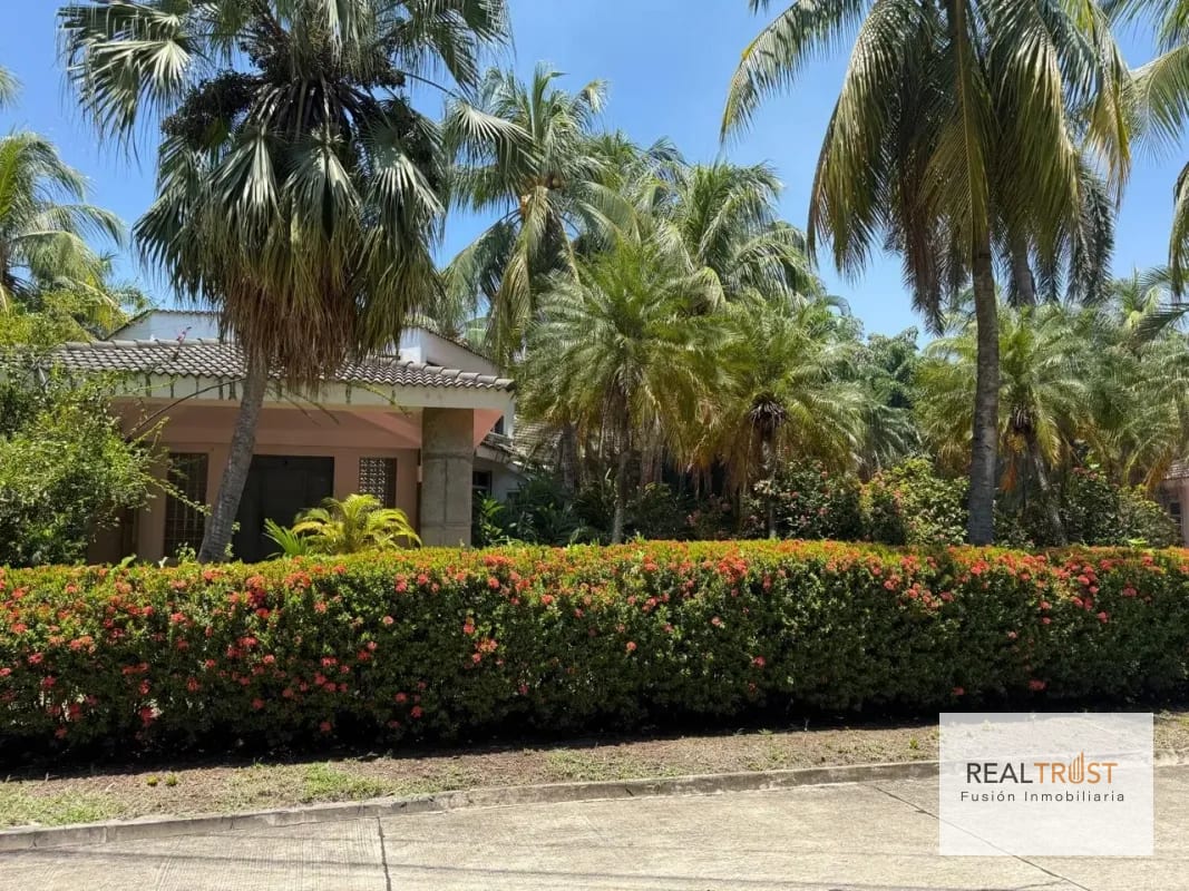 Casa en la playa, puerto de san José dentro de condominio — Casa vacacional en Venta en Puerto San José, Escuintla — foto 2 de 17