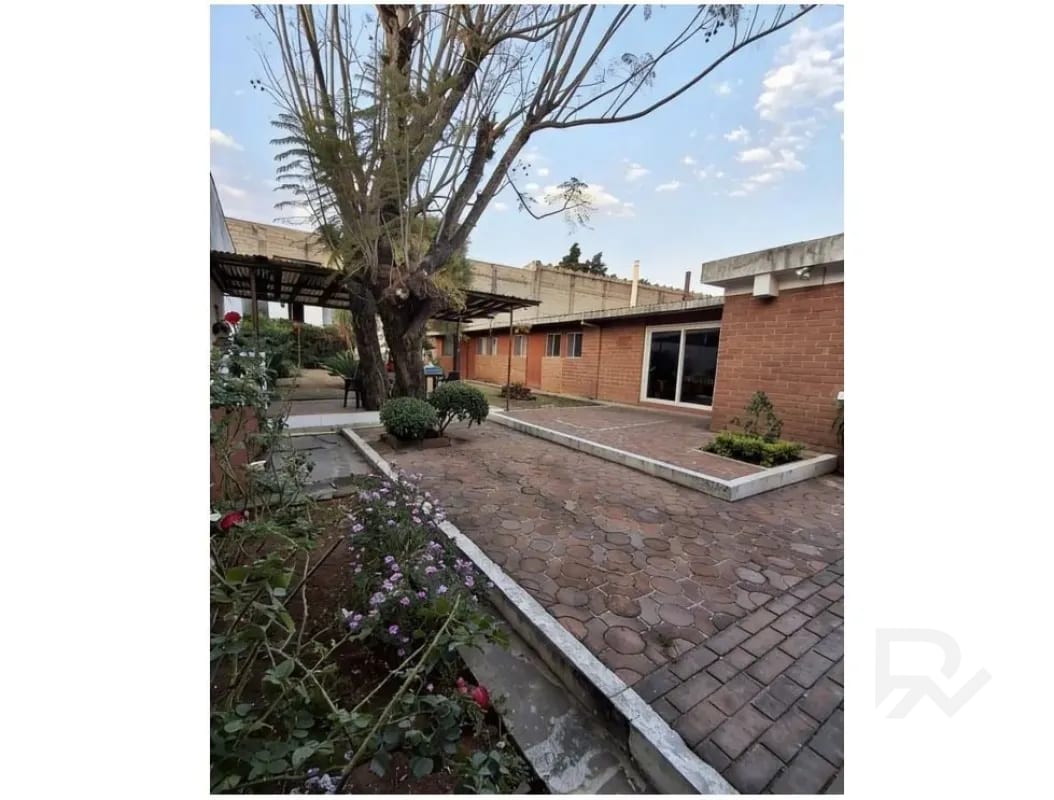Oportunidad única para desarrollo en Zona 12 – Sector La Colina 21 X 41.60 (BODEGA) — Casa en Venta en Zona 12, Guatemala, Ciudad — foto 1 de 8