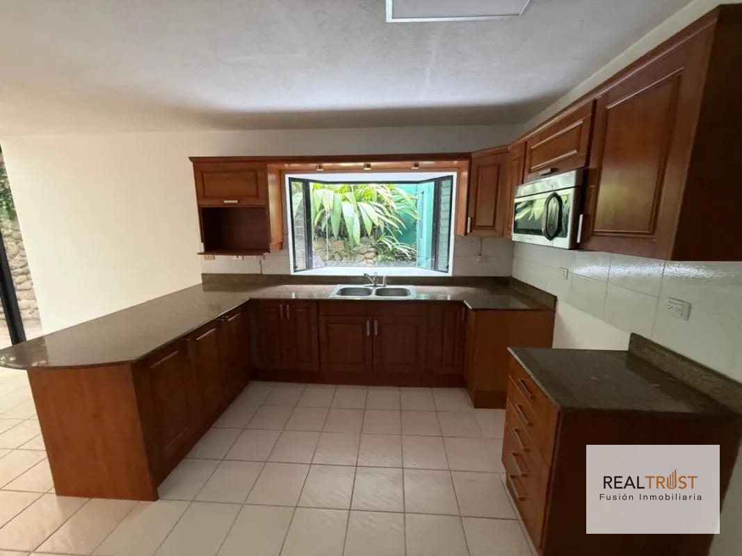 Preciosa casa en venta en Condominio la Encantada, km 12 Carretera El Salvador. — Casa en Venta en Carretera a El Salvador, Guatemala, Ciudad — foto 11 de 17