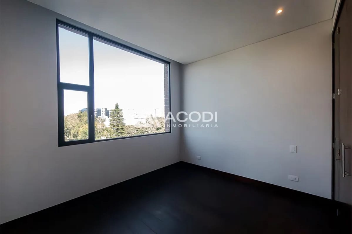 Apartamento amueblado en zona 14 — Apartamento en Alquiler en Zona 14, Guatemala, Ciudad — foto 3 de 5