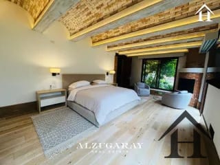 casa espectacular en Antigua Guatemala — Casa en Venta en Antigua, Sacatepéquez — miniatura 4 de 13