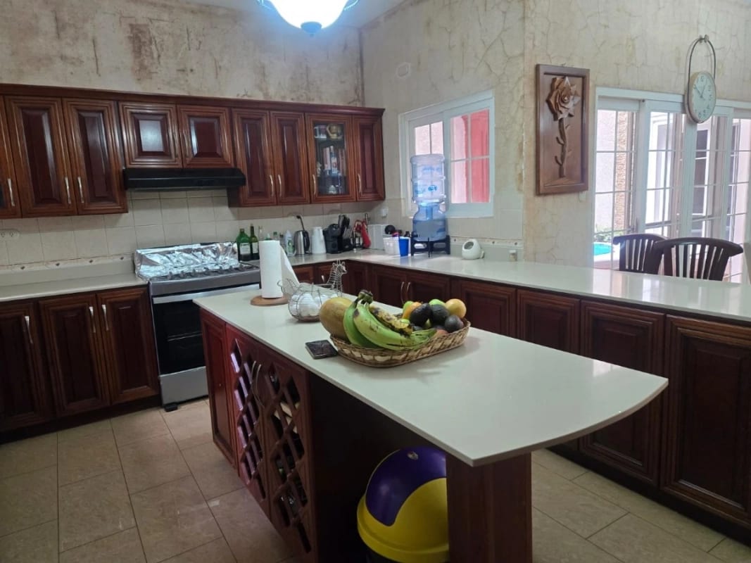 Amplia casa en venta Km 18.5 carretera a El salvador — Casa en Venta en Carretera a El Salvador, Guatemala, Ciudad — foto 6 de 13