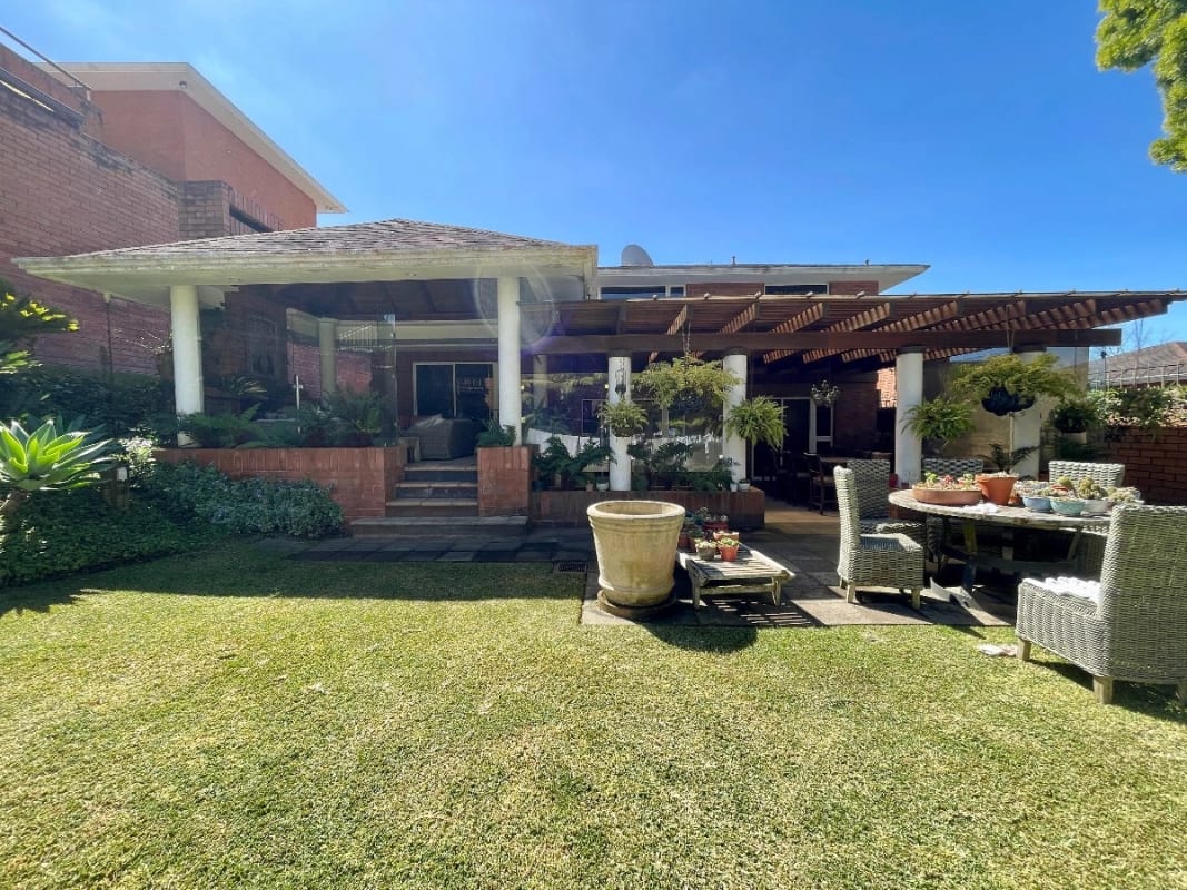 Casa Renta 700 MTS2 Condominio las Luces KM 13.5 , 4 Dormitorios $ 3,700 + Iva — Casa en Alquiler en Las Luces, Carretera a El Salvador, Guatemala, Ciudad — foto 3 de 8