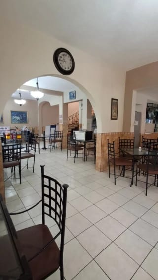 VENTA DE PROPIEDAD + NEGOCIO EN FUNCIONAMIENTO Café / Restaurante – Zona 1 (Sector Gerona, frente al Ministerio Público) — Casa en Venta en Zona 1, Guatemala, Ciudad — miniatura 8 de 8